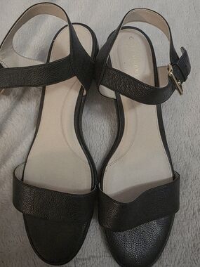 Cole Haan Womens Black Leather Slingback Sandals Size 9. Worn 1x
